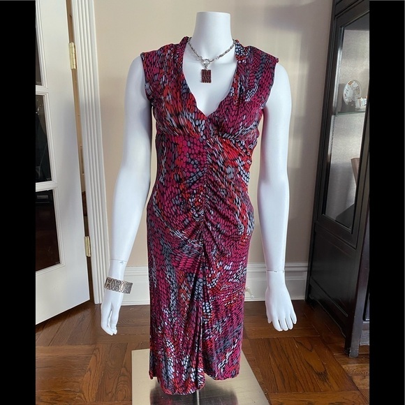 Molly New York Dress - Picture 1 of 4